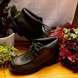 Timberland Mens Wallaby Ankle Chukka boot, size 8